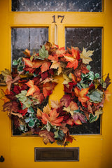 A bold and invigorating display of mixed seasonal foliage celebrating the colours and textures of the autumn season.  Our Maple Syrup wreath will instantly uplift and add warmth to any space through the winter months for years to come!