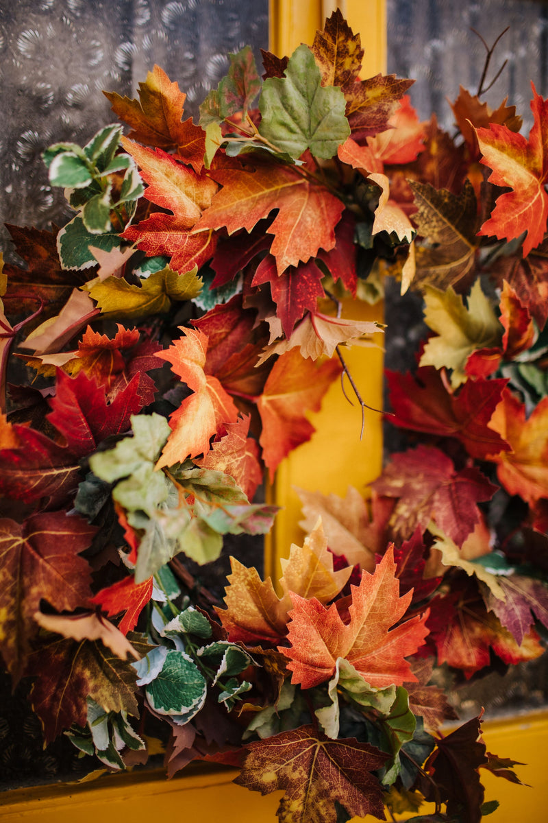 A bold and invigorating display of mixed seasonal foliage celebrating the colours and textures of the autumn season.  Our Maple Syrup wreath will instantly uplift and add warmth to any space through the winter months for years to come!